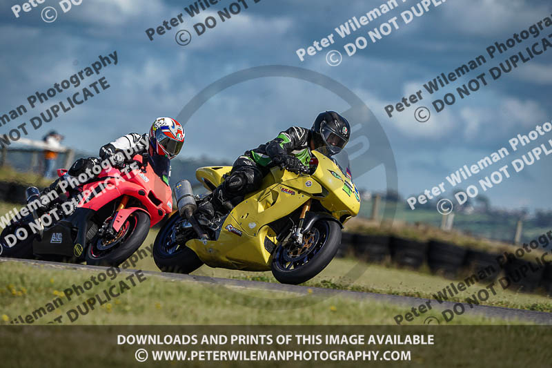 anglesey no limits trackday;anglesey photographs;anglesey trackday photographs;enduro digital images;event digital images;eventdigitalimages;no limits trackdays;peter wileman photography;racing digital images;trac mon;trackday digital images;trackday photos;ty croes